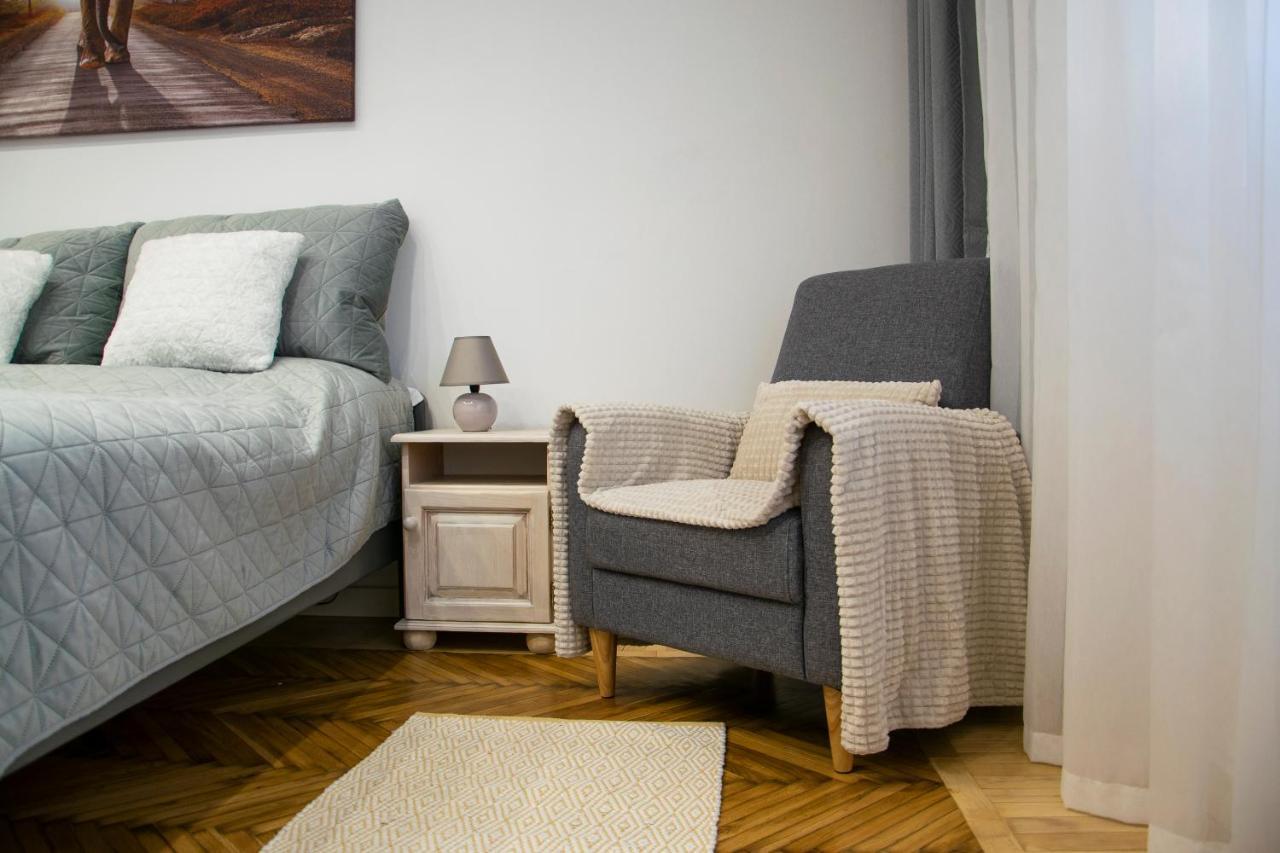 Season One Apartman Szeged Ngoại thất bức ảnh