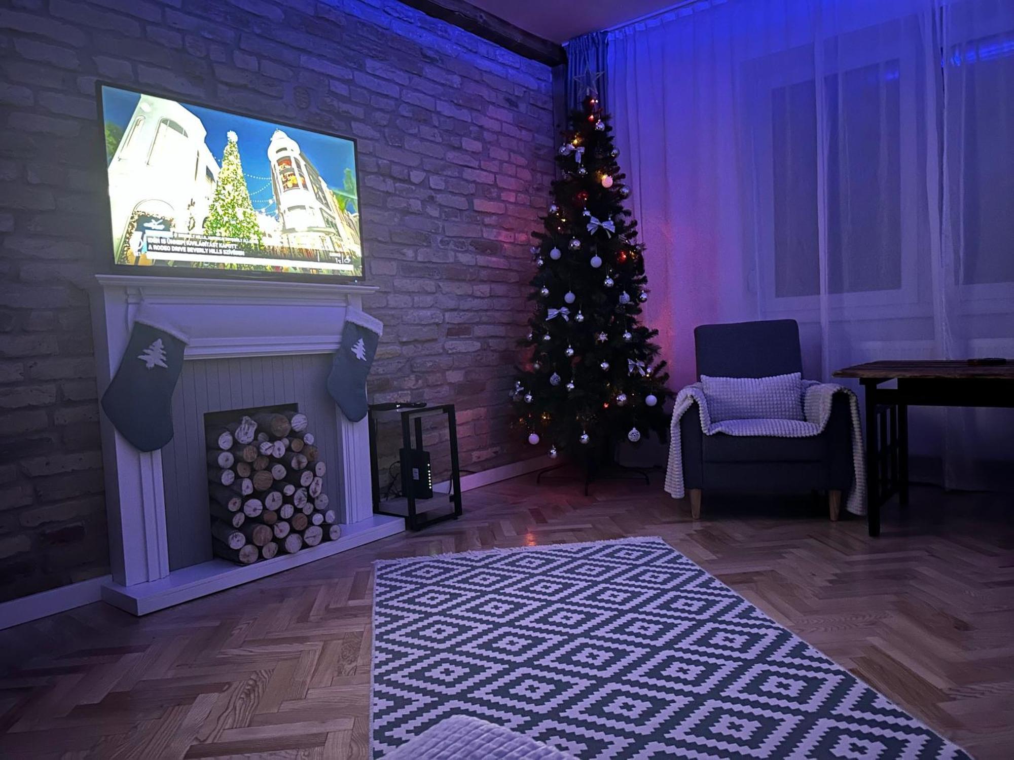 Season One Apartman Szeged Ngoại thất bức ảnh